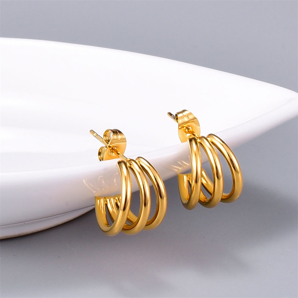 Madeleine Earrings – Victoria Connell